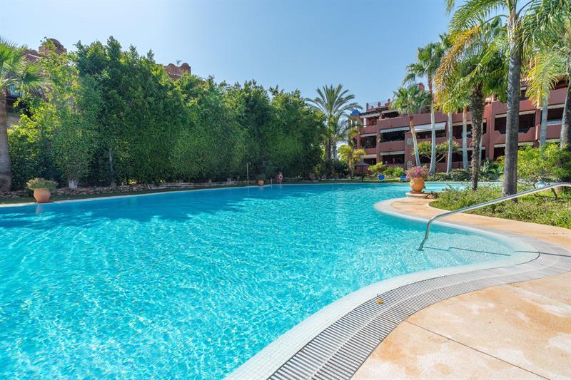 The Grand Oasis Estepona Marbella Exterior photo